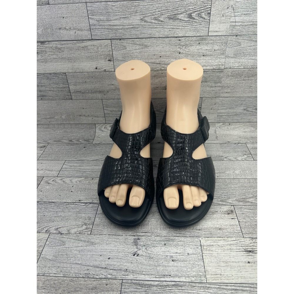 SAS Black Croc Embossed Leather Adjustable Strap Sandals USA Made Size 8‎ M